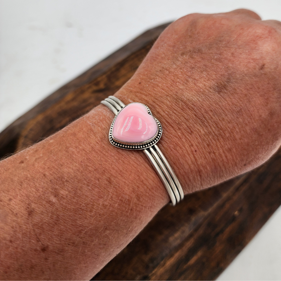 Pink Conch Heart Bracelet
