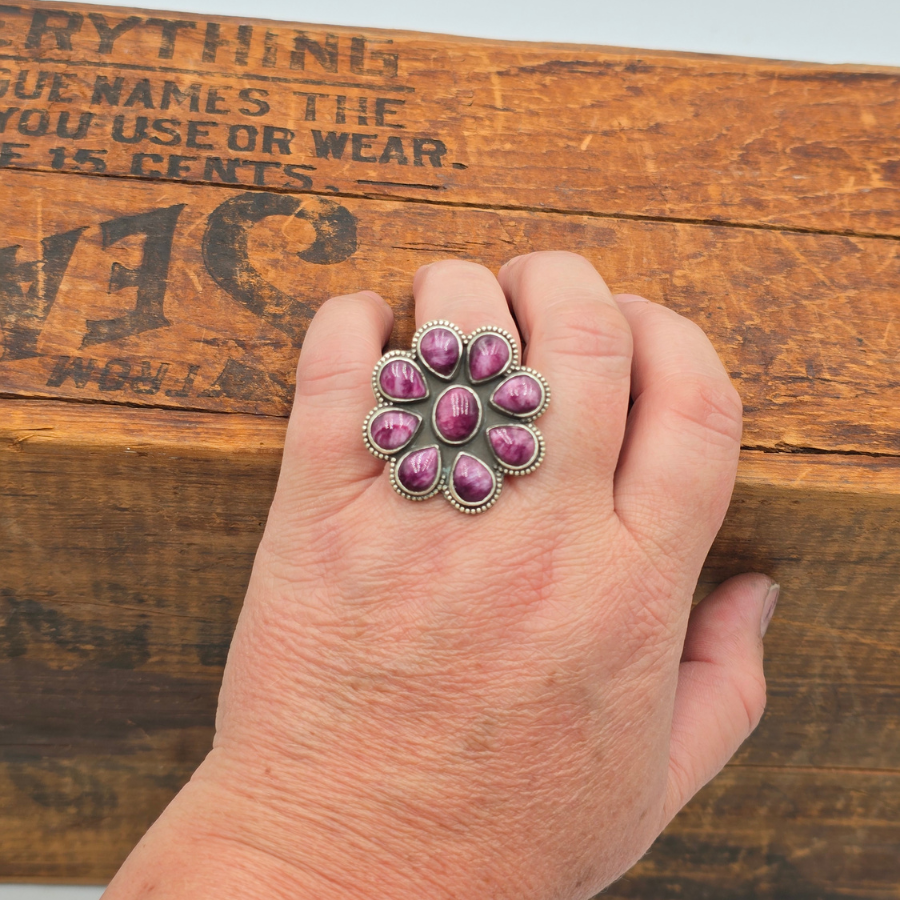Purple Spiny Oyster Flower Ring