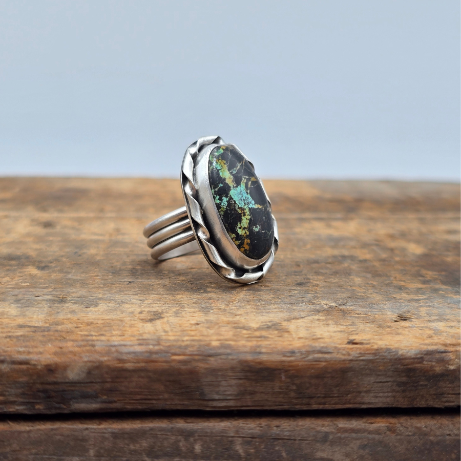 Blackjack Oval Ring