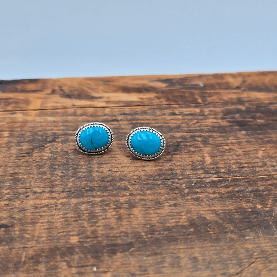 Campitos Stud Earrings
