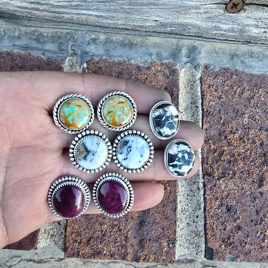 Spiny Oyster Earrings