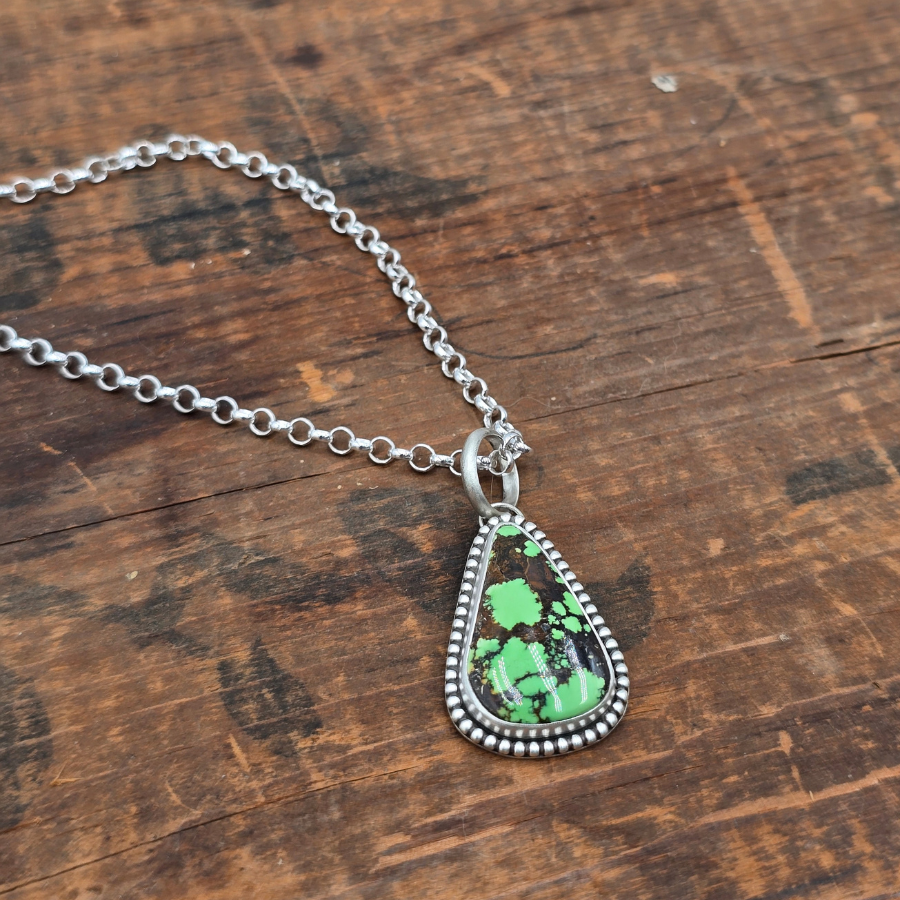 Hubei Teardrop Necklace