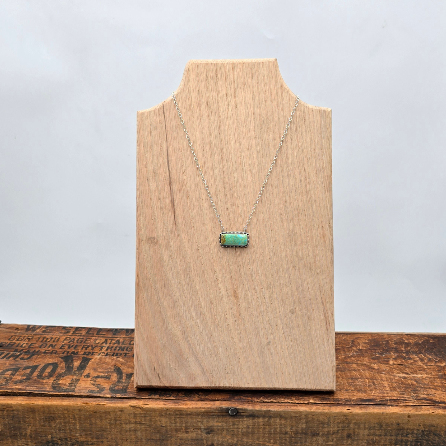 Kingman Small Bar Necklace