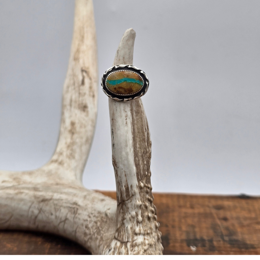 Royston Ribbon Oval Ring