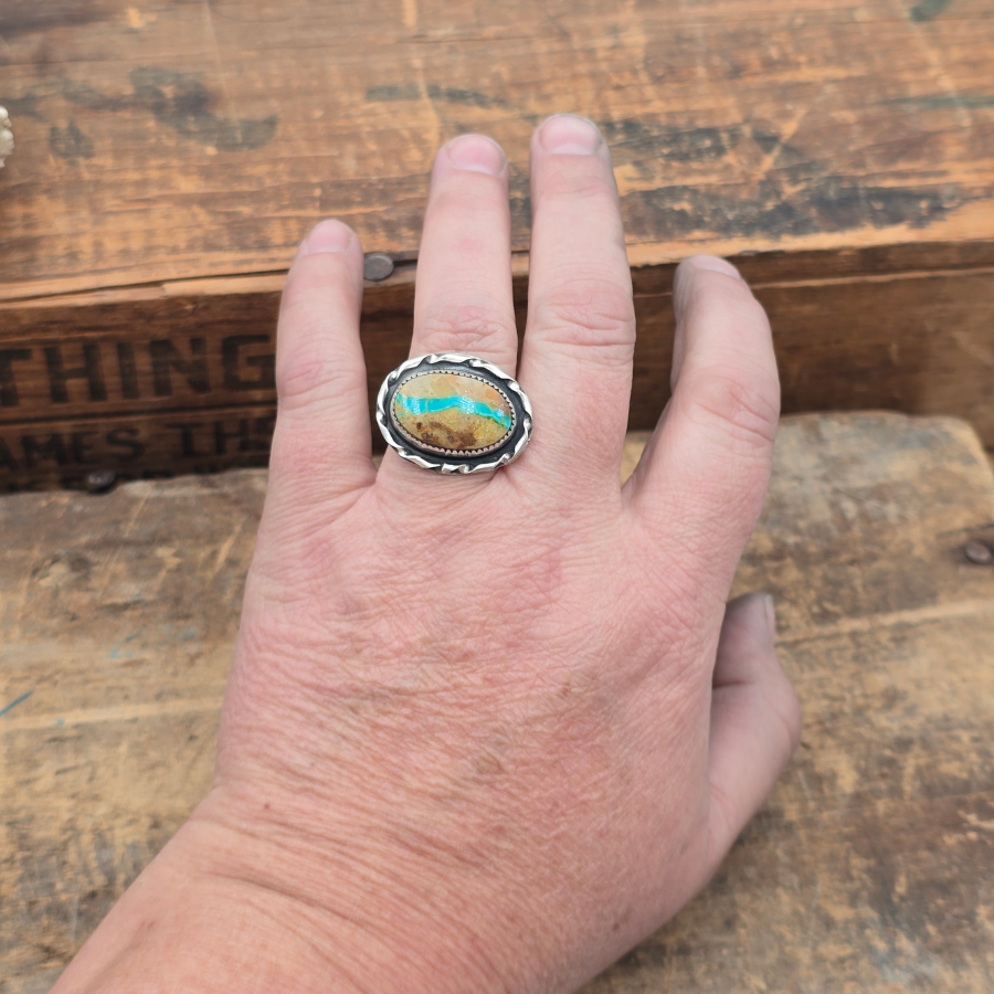 Royston Ribbon Oval Ring