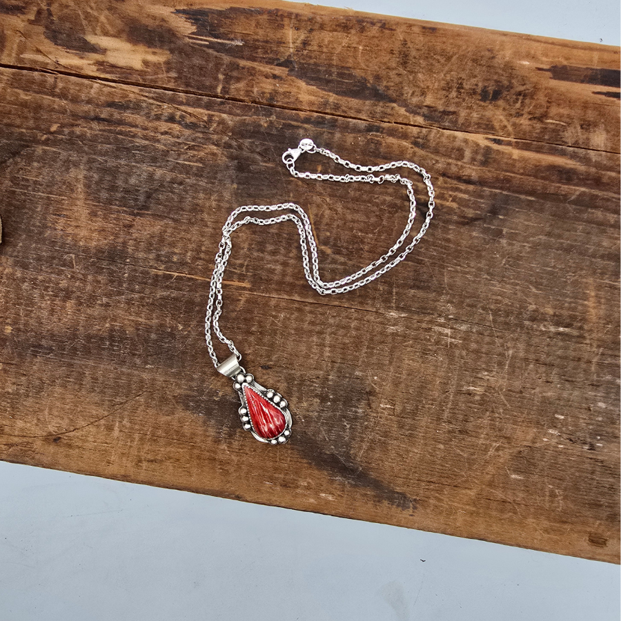Spiny Oyster Teardrop Necklace