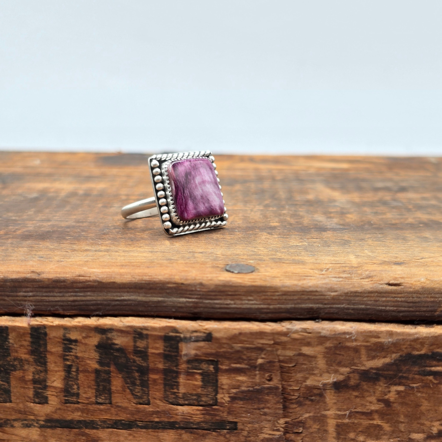 Purple Square Spiny Oyster Ring