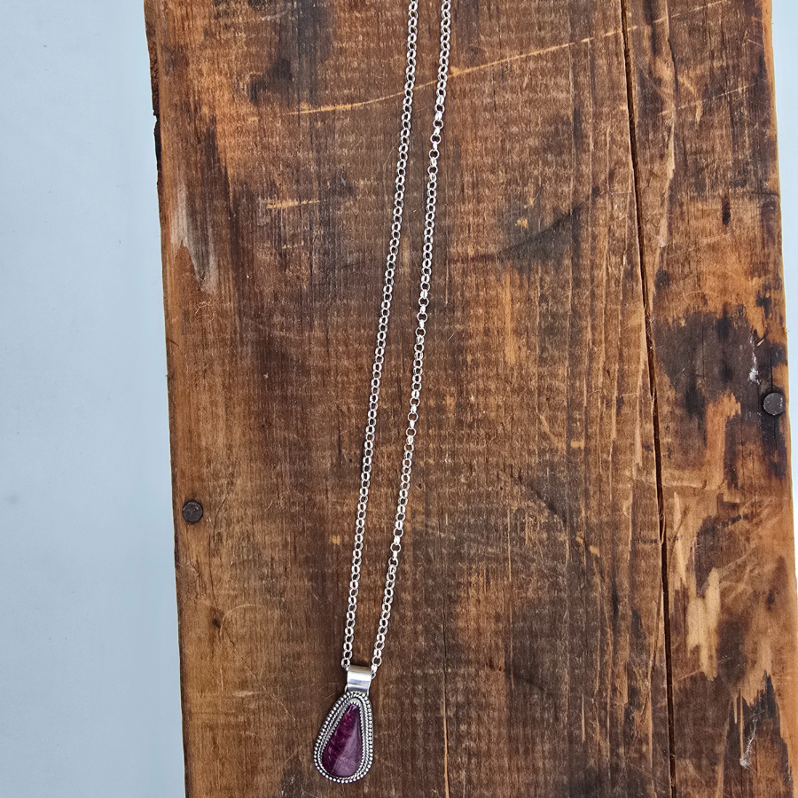 Spiny Oyster Teardrop Necklace