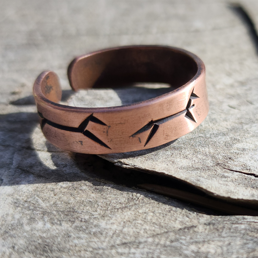 Broken Horse Ring | Copper