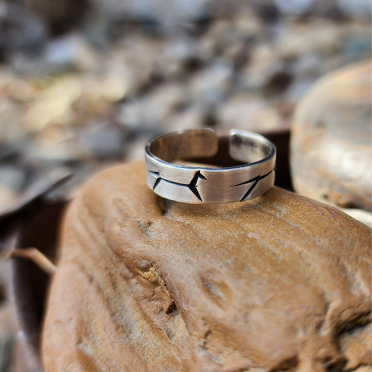 Broken Horse Ring | Sterling Silver